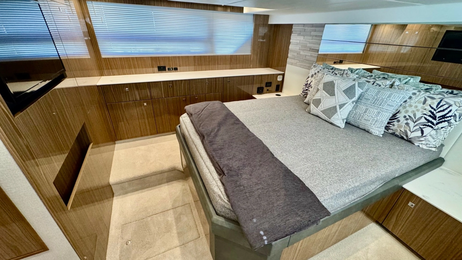 Master Stateroom with Modern Amenities