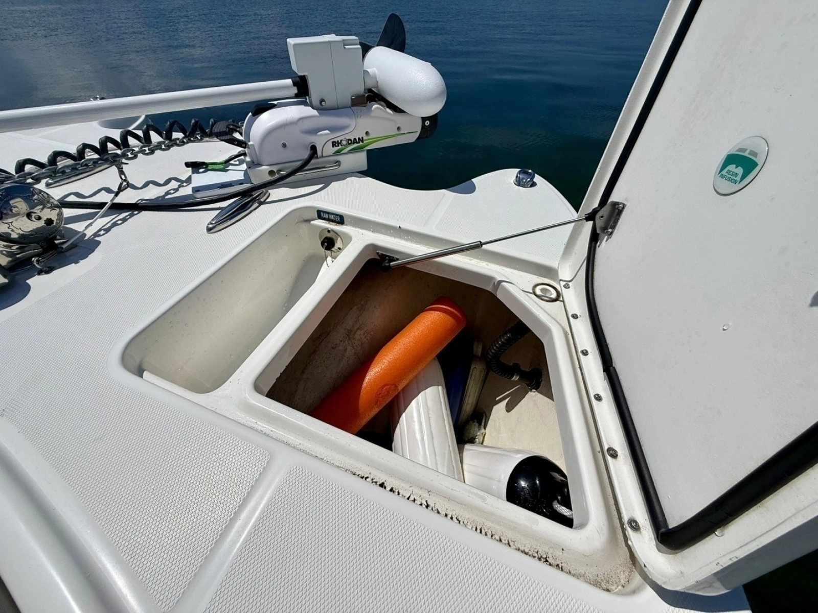 29ft World Cat Yacht For Sale