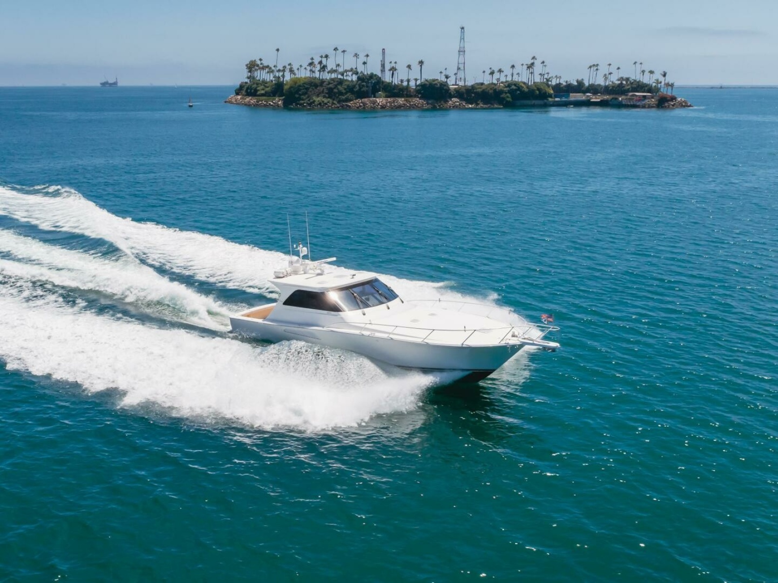52' 2008 Viking 52 Sport Coupe