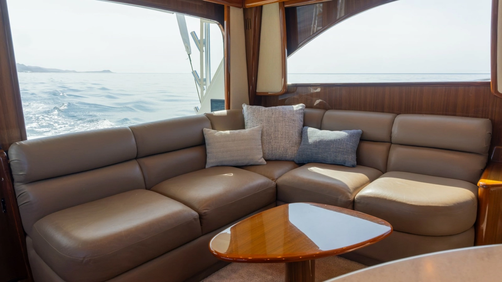 2009 Viking 50 Convertible "Jammin" - Salon Lounge with Ocean Views