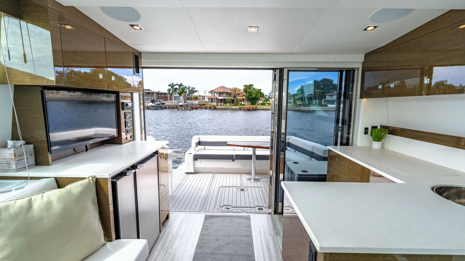 Open Salon to Aft Deck View