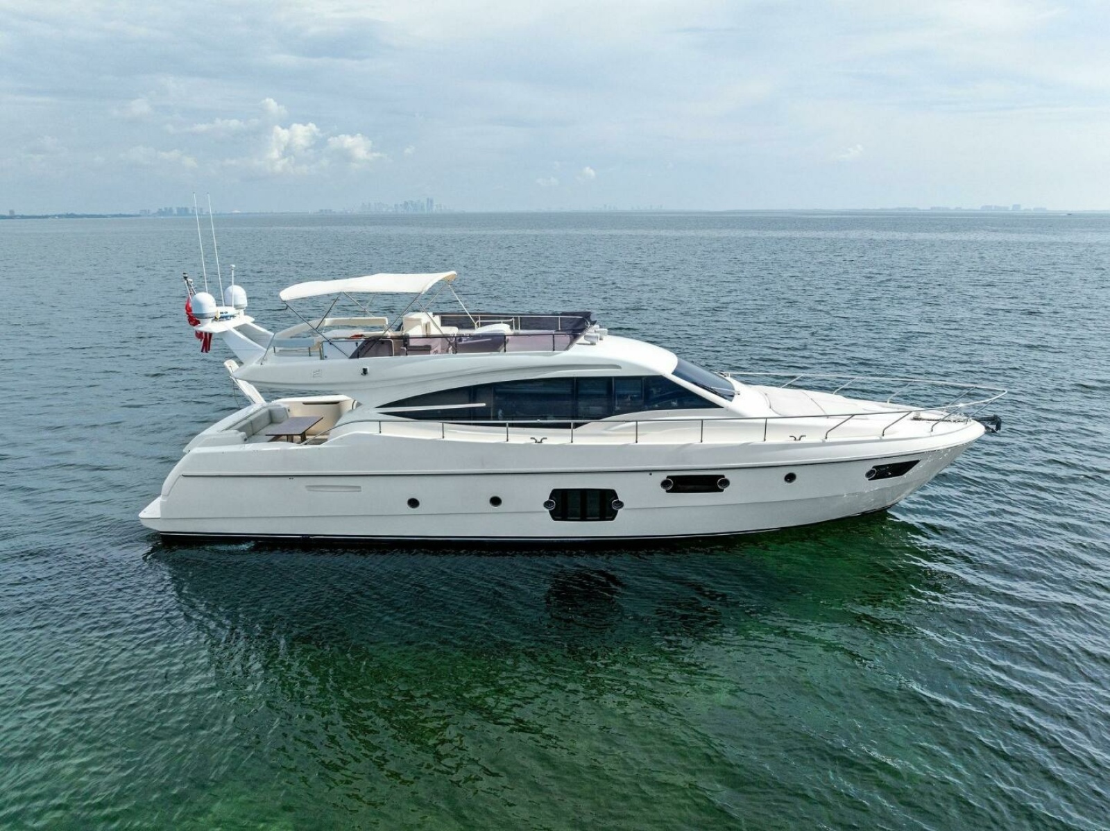 62' 2013 Ferretti Yachts 620