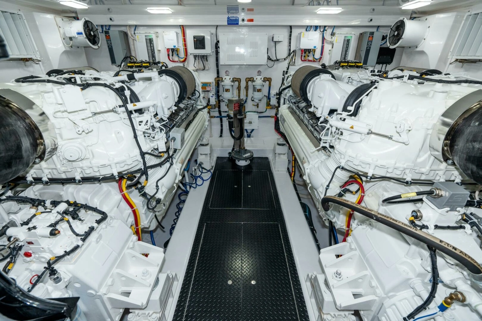 2025 Viking 90C 