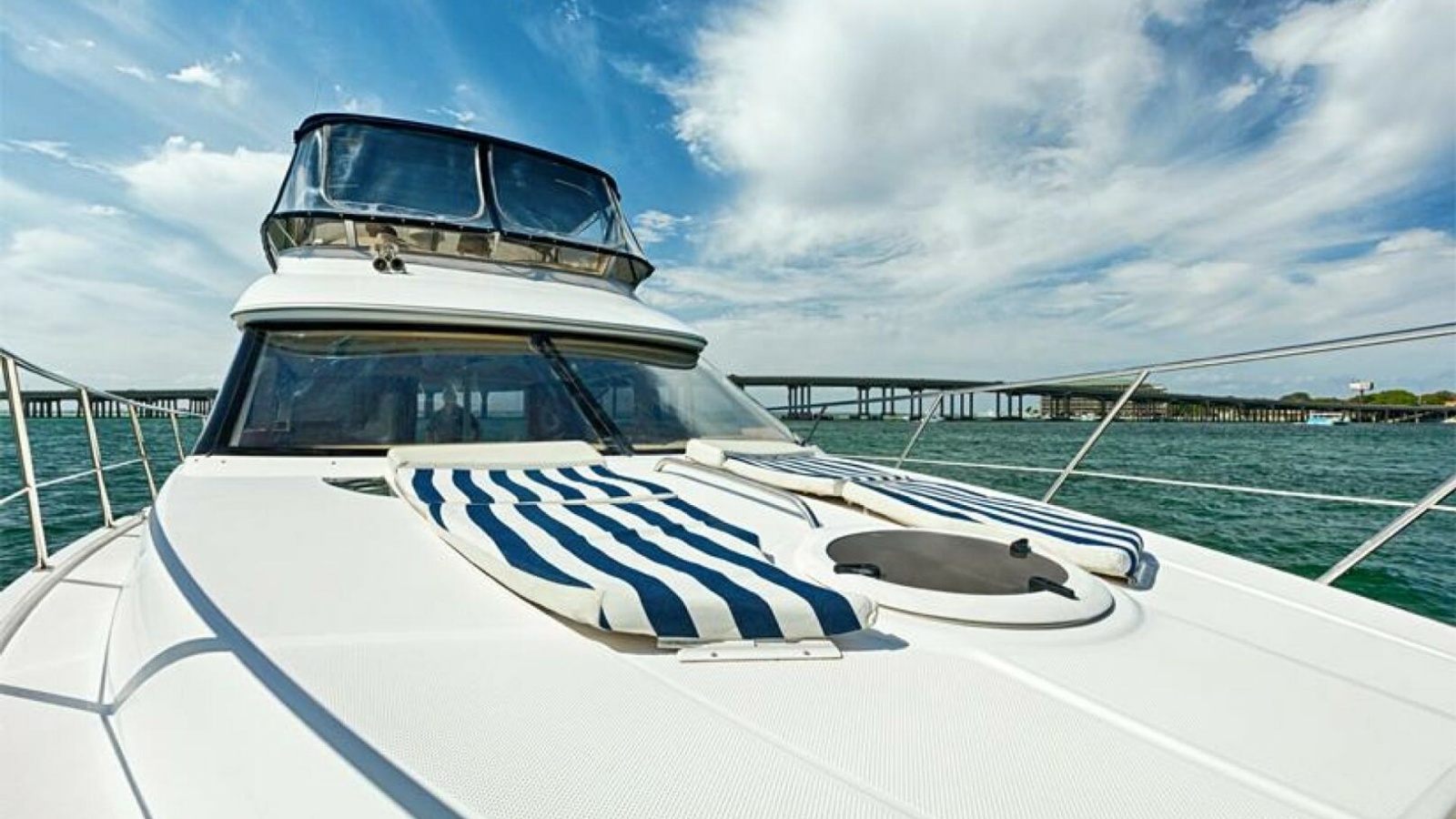 Spacious Foredeck with Sun Pads