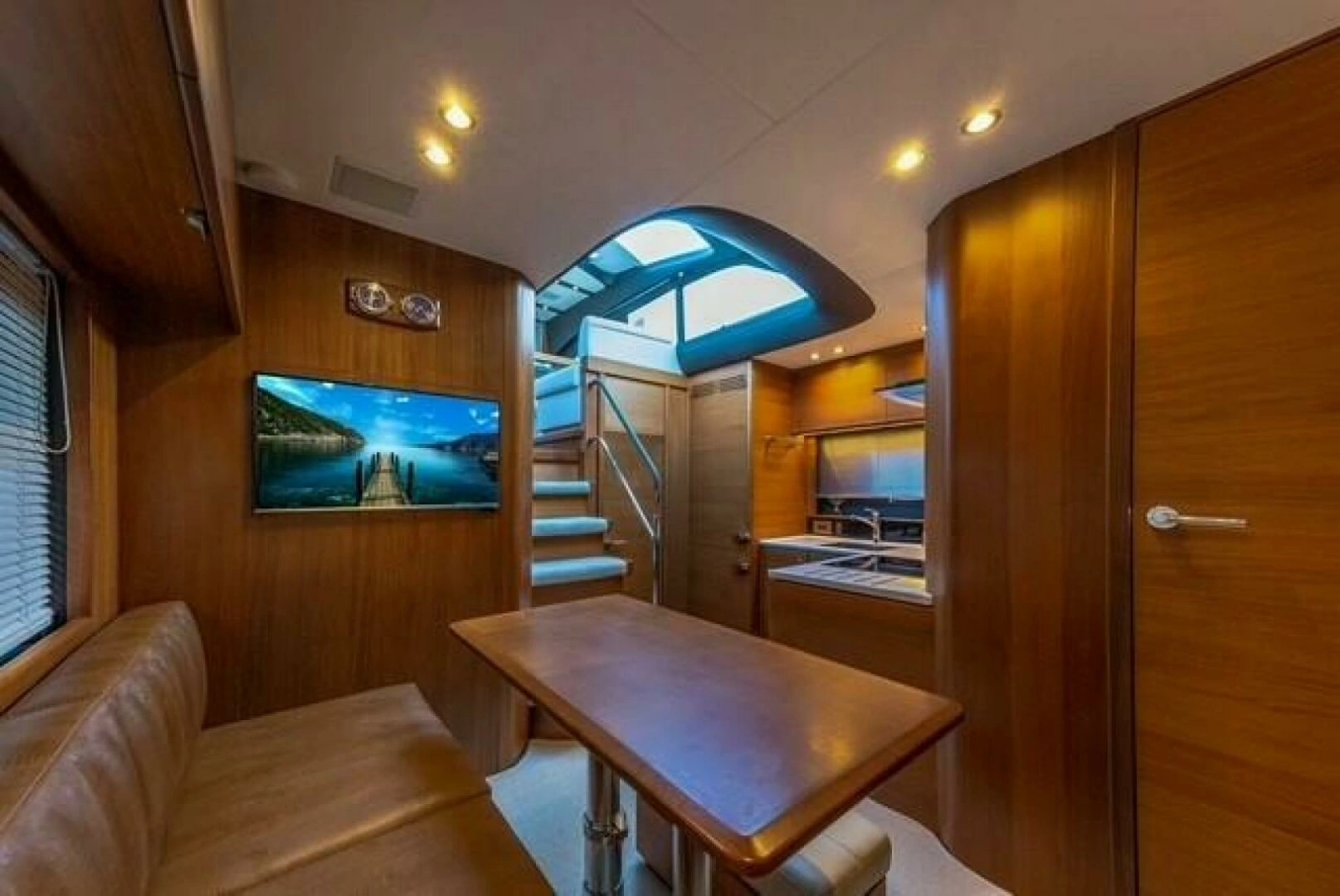 2017 Princess V48