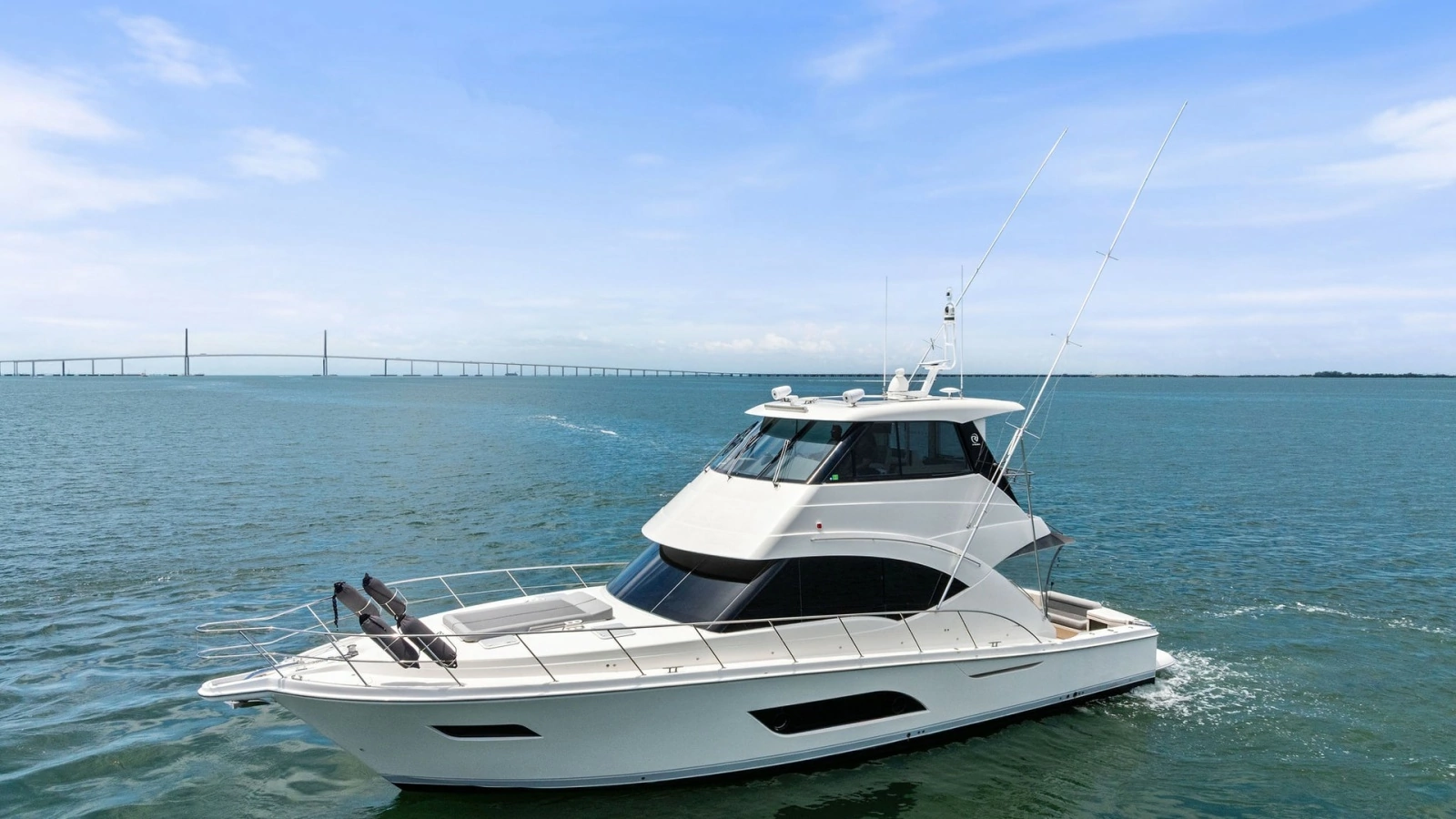Side Profile of Riviera 57 Enclosed Bridge