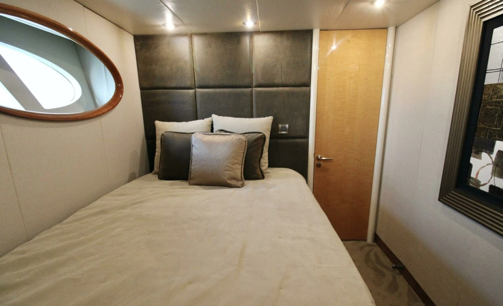 2007 Lazzara 74 Motor Yacht Kathleen