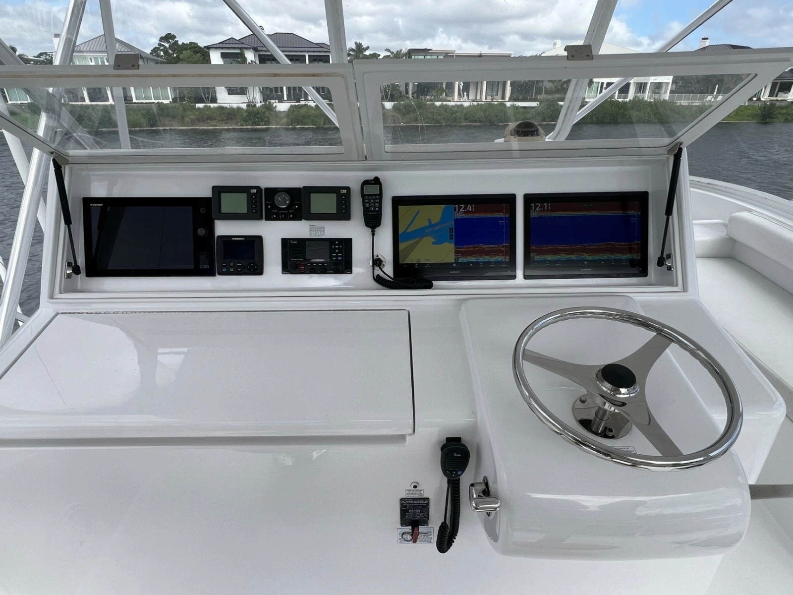2013 Hatteras GT 54