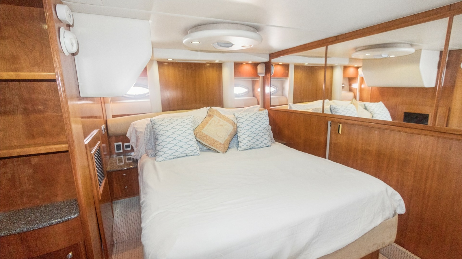 Master Stateroom with Queen Bed