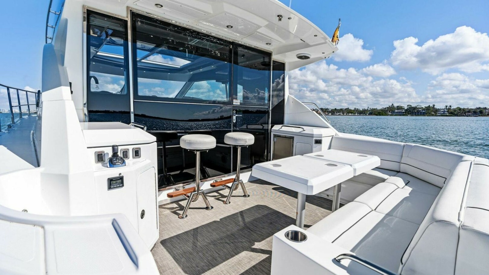 45' 2019 Cruisers Yachts 45 Cantius