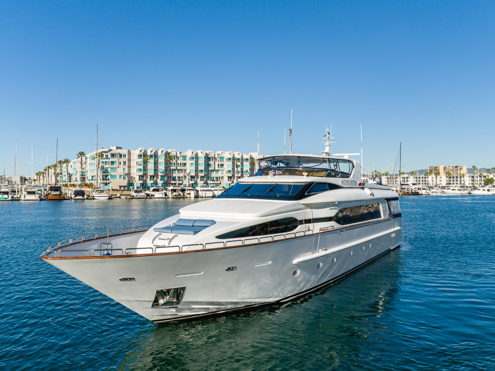 2002 Destiny 104 Raised Pilothouse