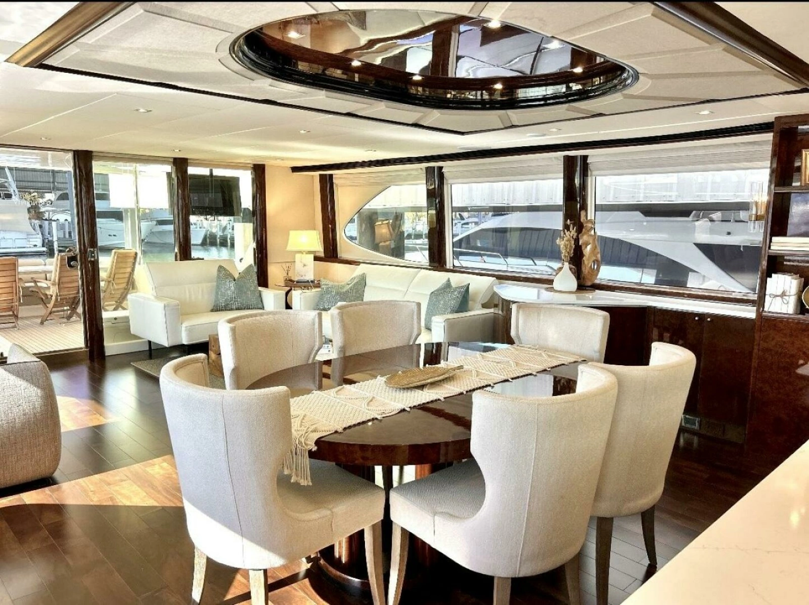 Serendipity 94ft Lazzara Yachts Yacht For Sale