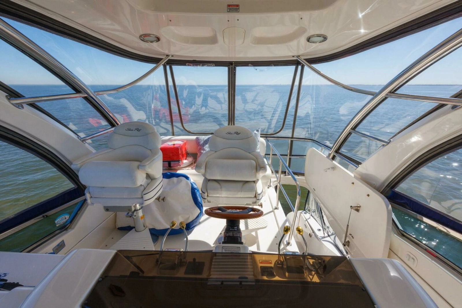 2006 Sea Ray 52 Sedan Bridge photo 24