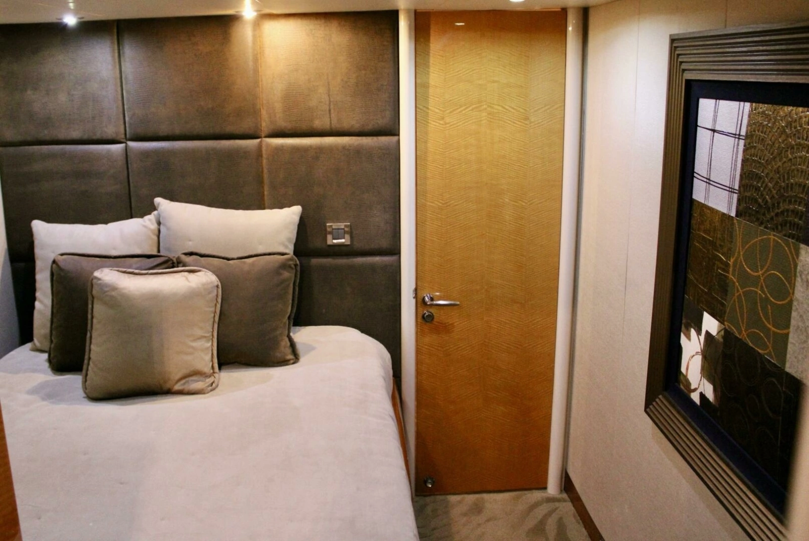 2007 Lazzara 74 Motor Yacht Kathleen