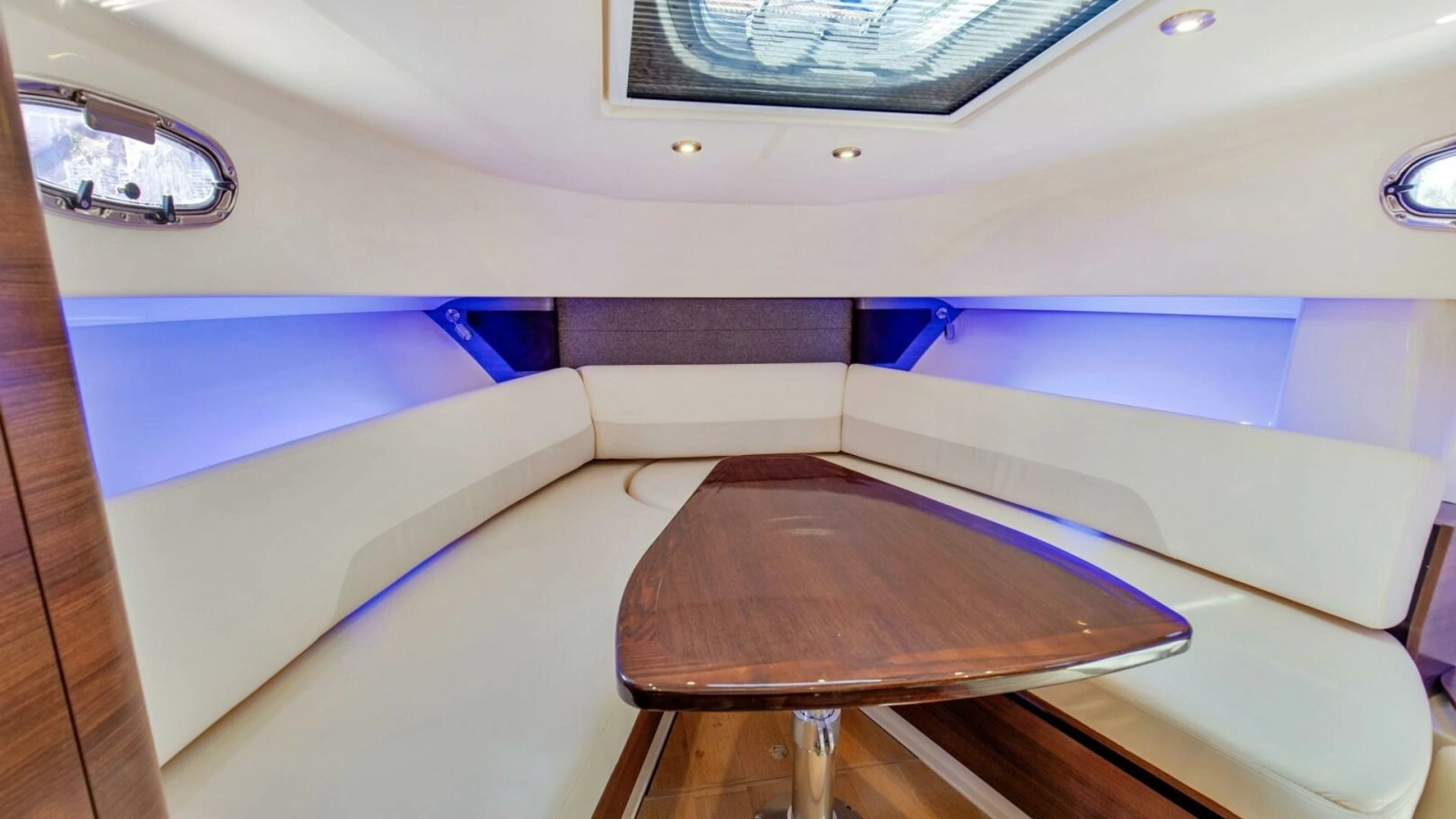 2019 Boston Whaler 345 Conquest Cabin 3