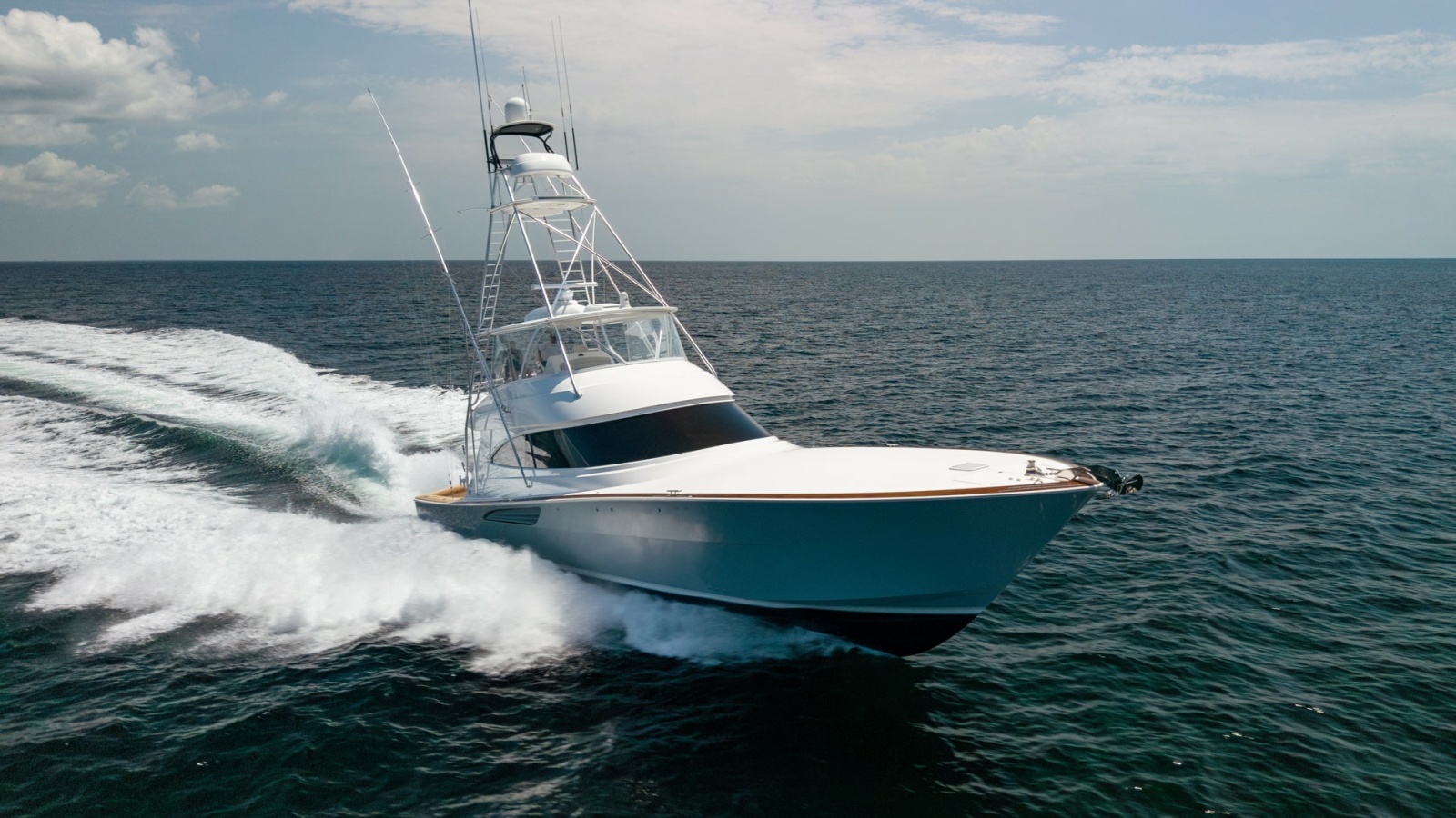 Dynamic Bow View in Motion