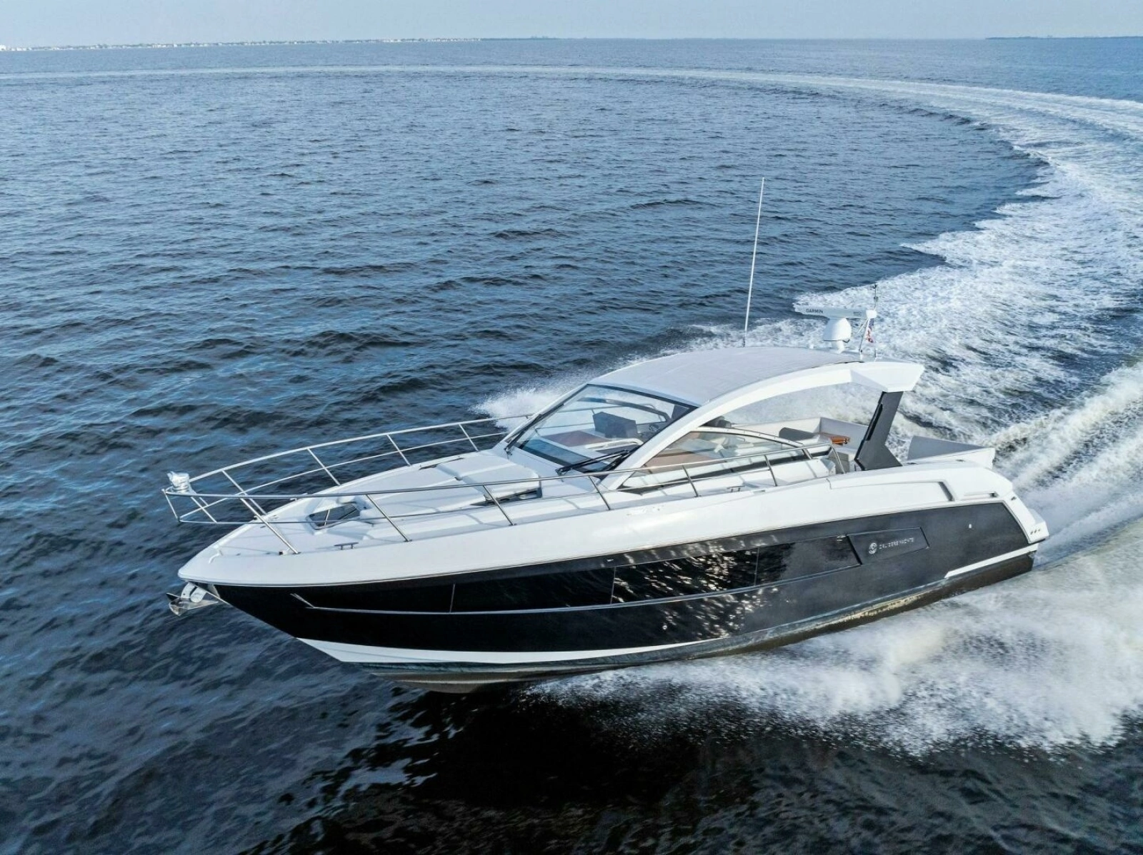2015 Cruisers 390 EC 'Blue Runner'