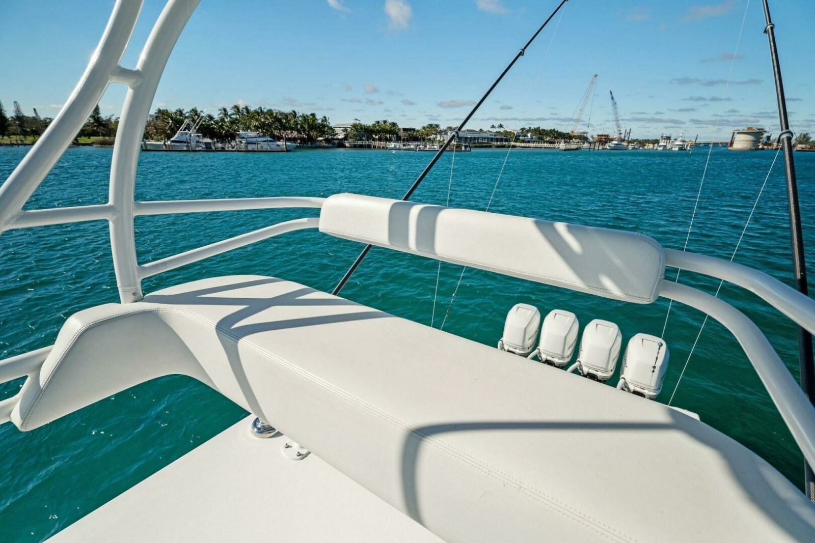 42' 2019 Invincible 42 Open Fisherman