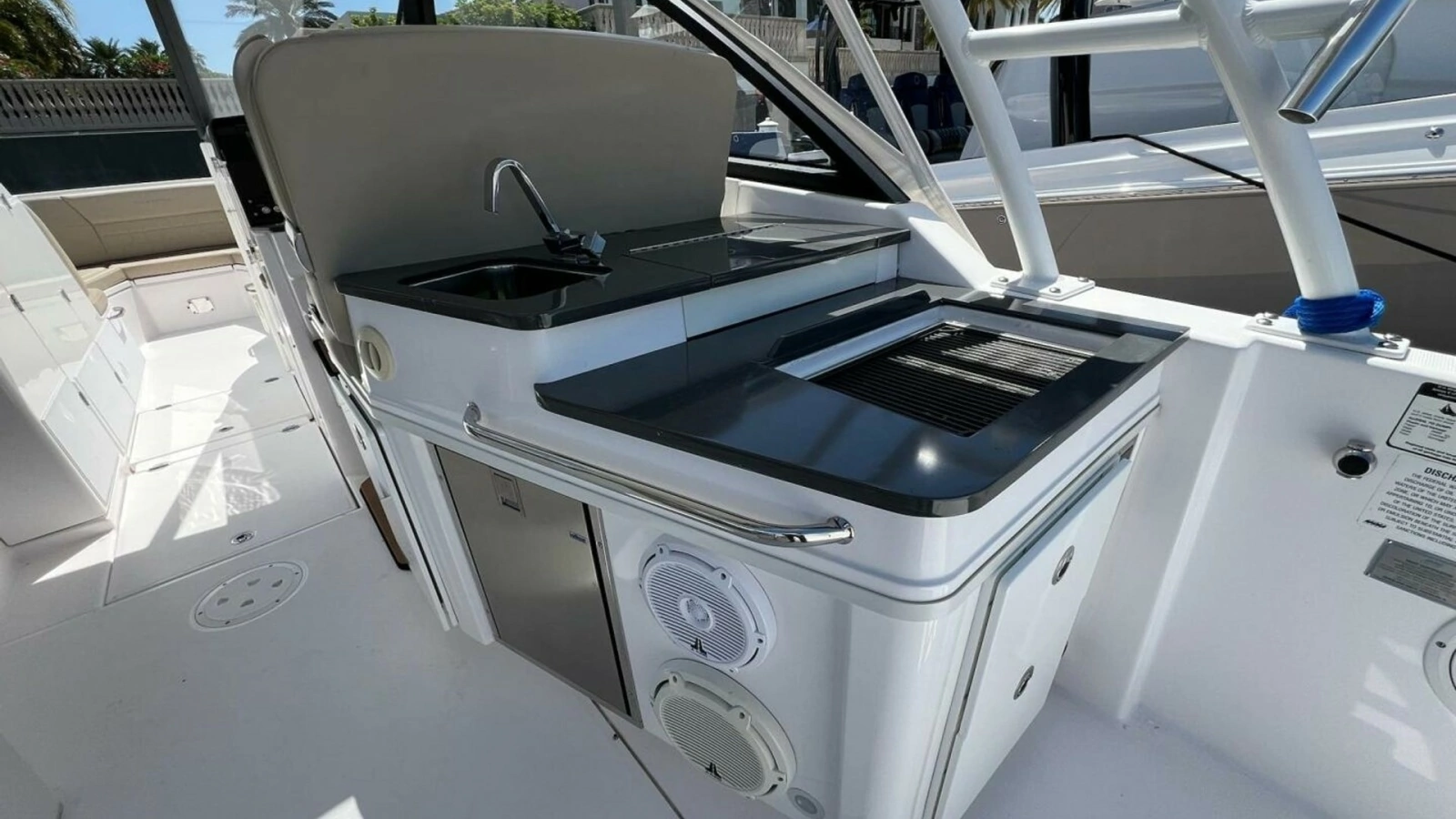 2019 Everglades 340 Dual Console-Cockpit 