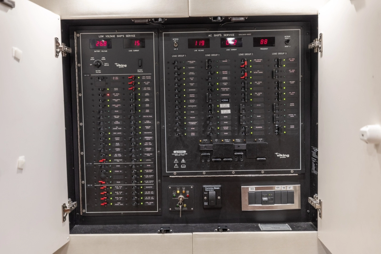 2018 52 Viking Sport Tower Wild Eagle Salon Breaker Panel (1)