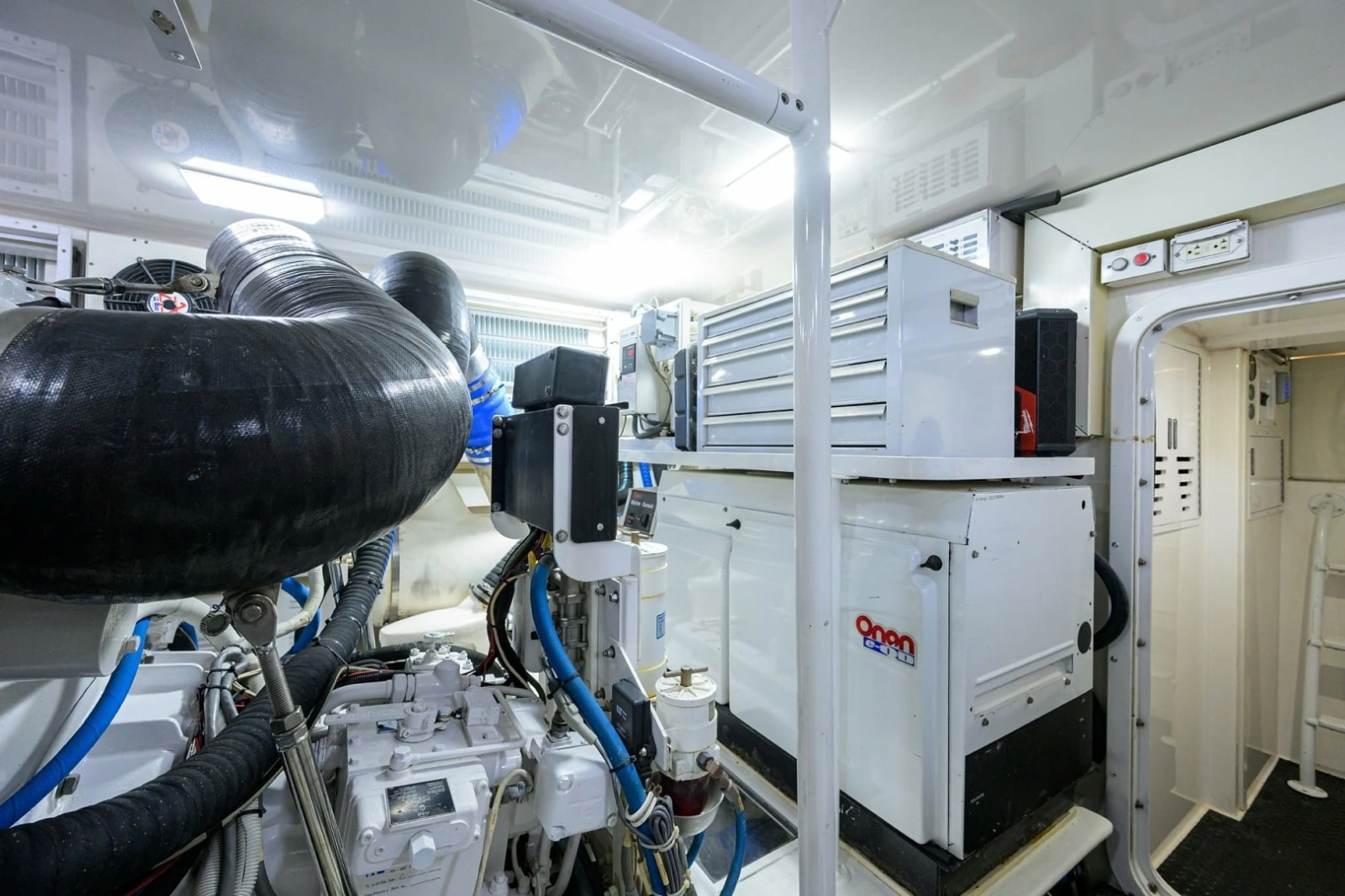 Viking 68 - BLOWFISH3 - Engine Room