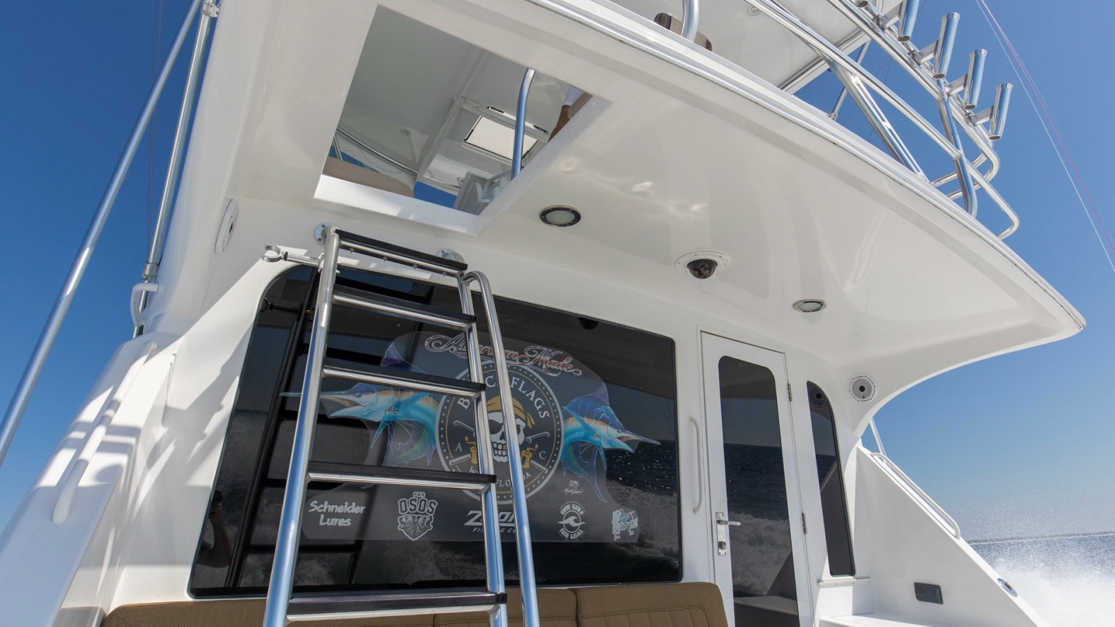 2008 54 Hatteras Convertible American Made Rear Deck (8)