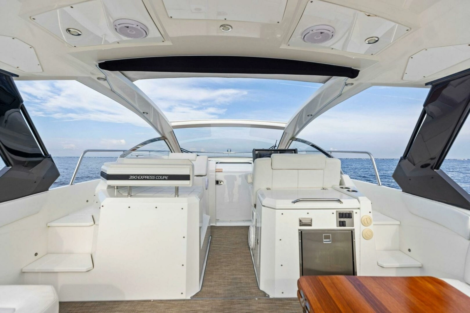 Blue Runner 39ft Cruisers Yachts Yacht For Sale