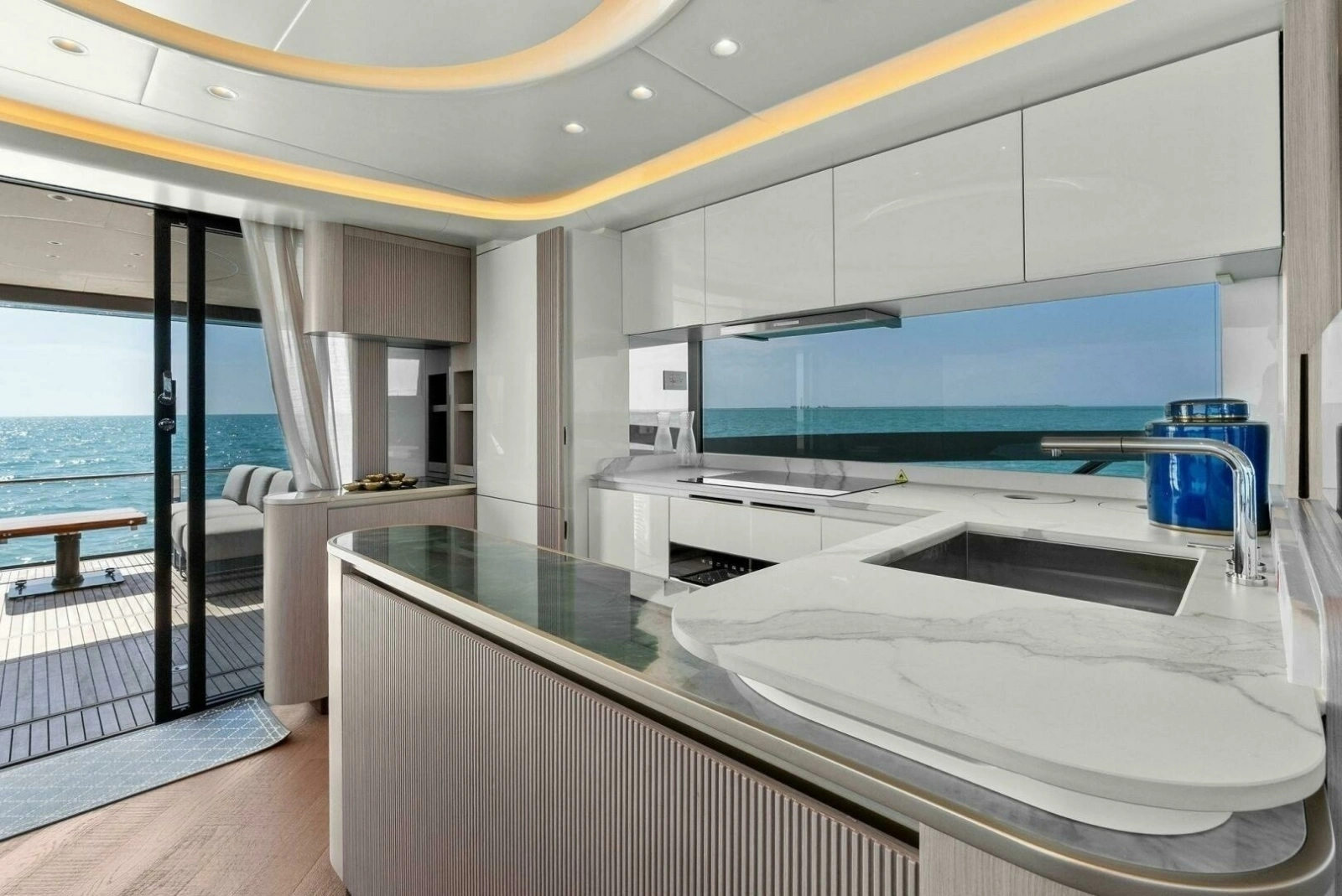 2026 Absolute 70 Navetta - Galley