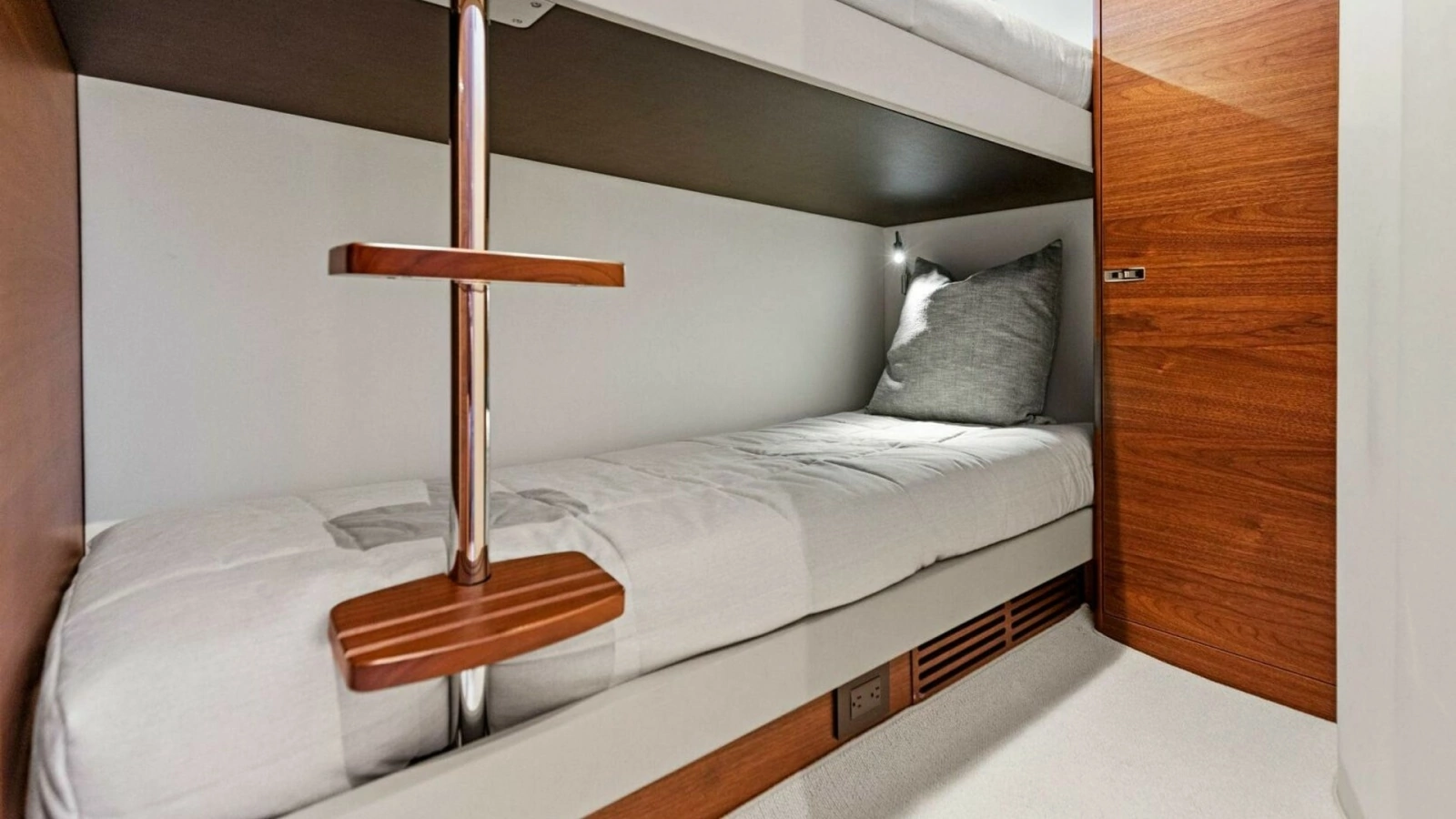 2025 Princess F50 Flybridge Starboard Guest Cabin