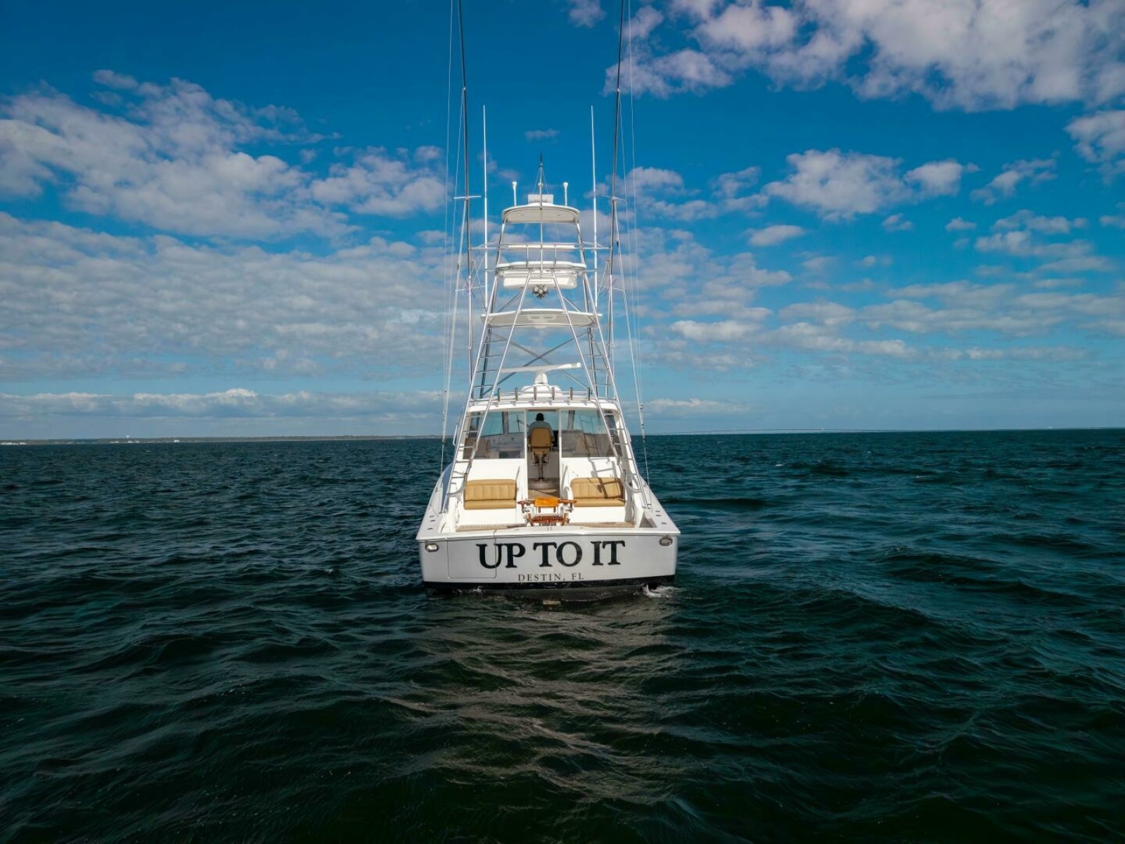 52' 2015 Viking 52 Sport Tower
