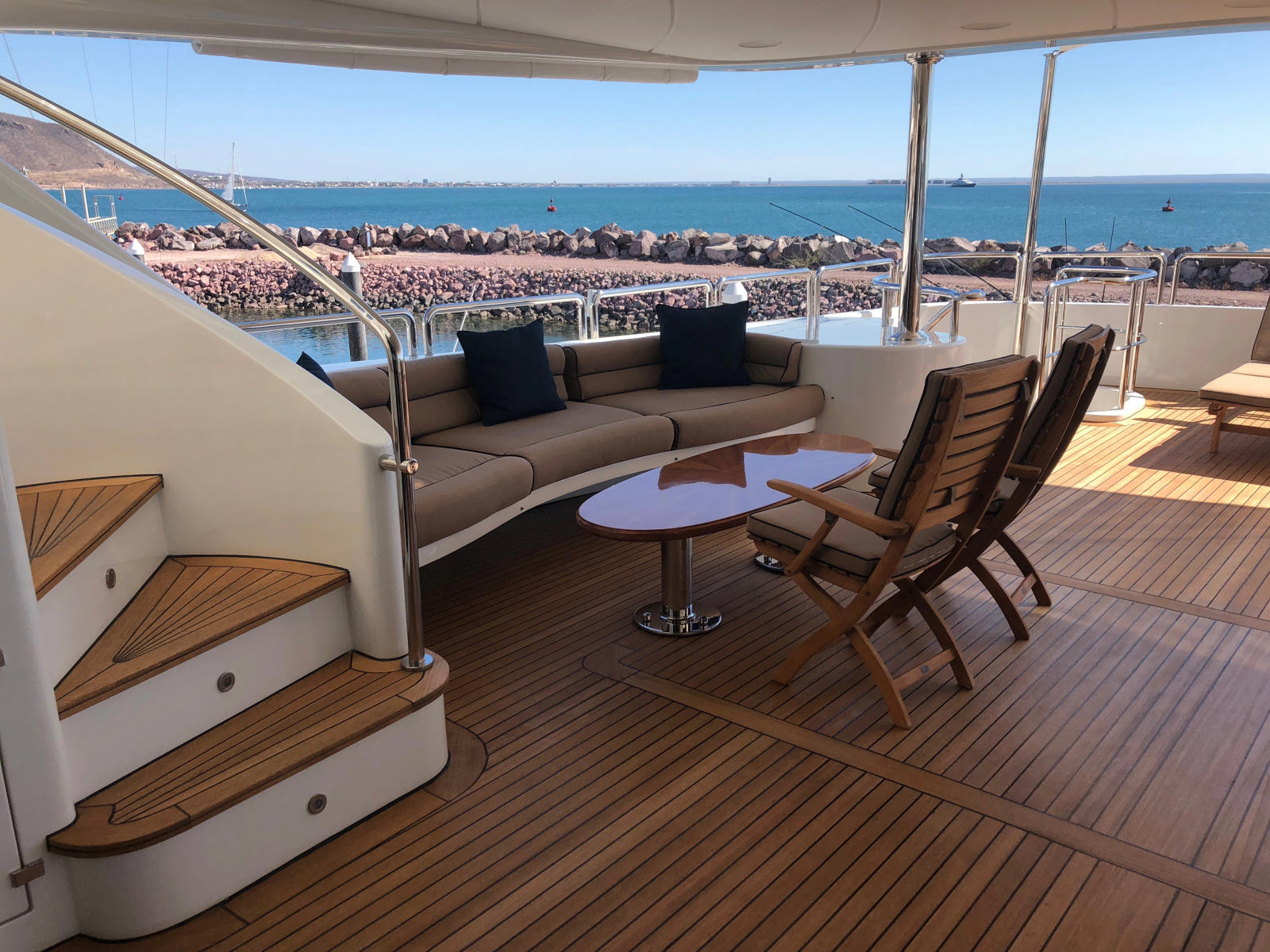 2004 Benetti Cockpit