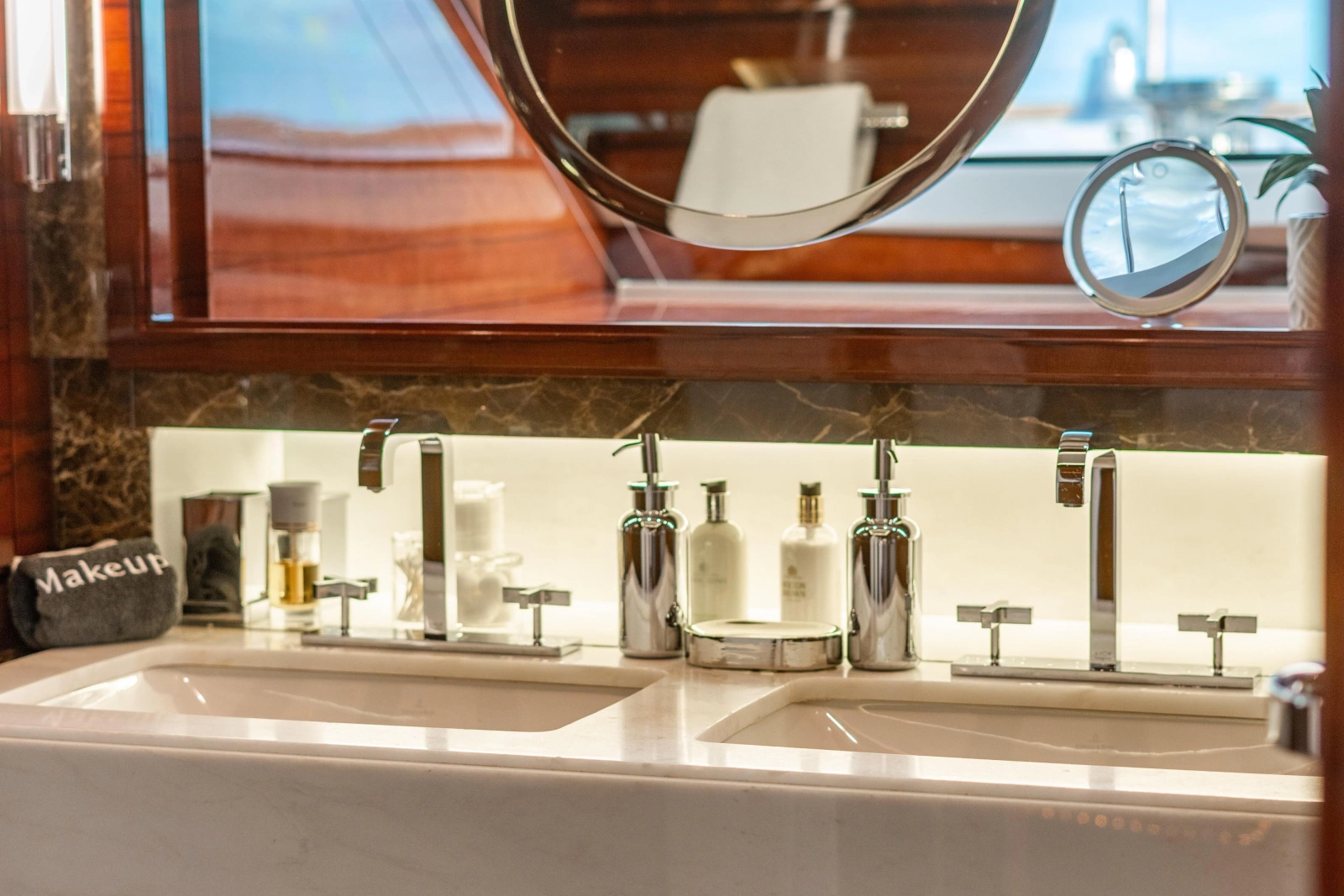 2011 Benetti Classic 121