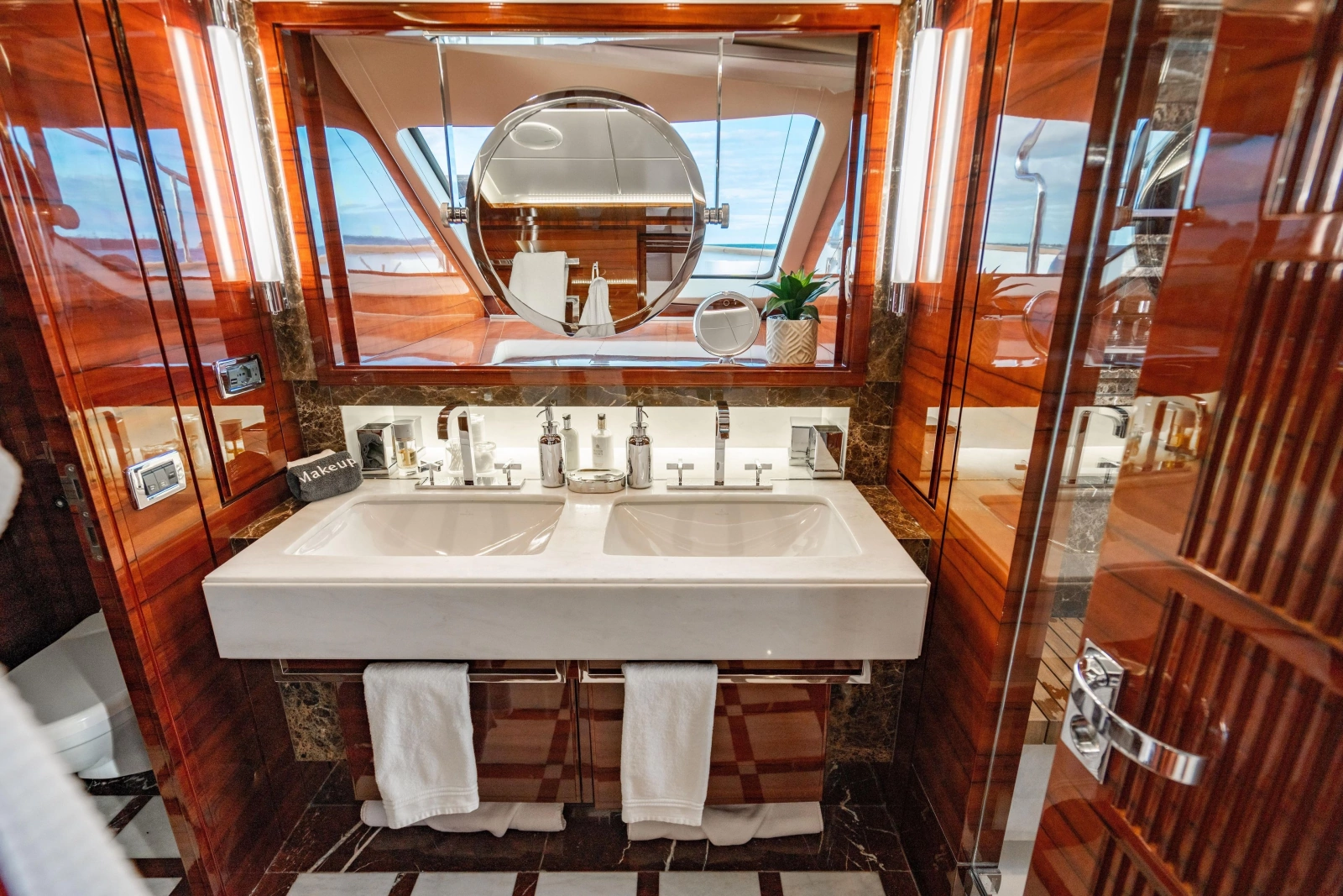 2011 Benetti Classic 121