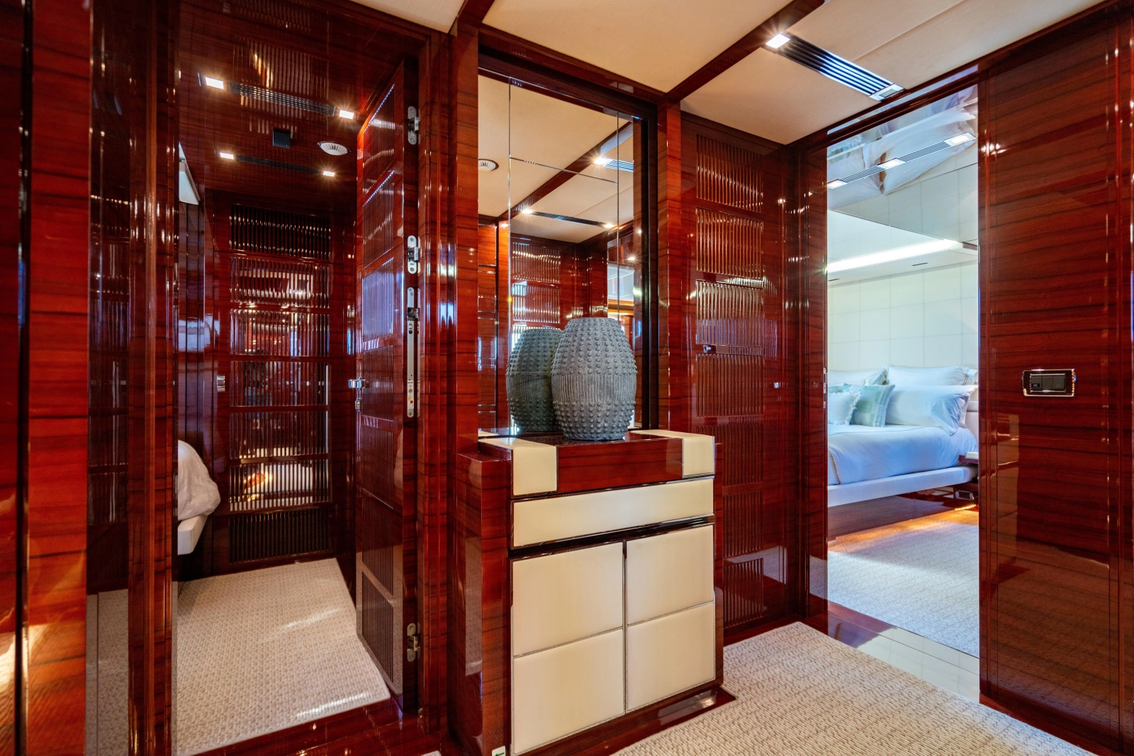 2011 Benetti Classic 121