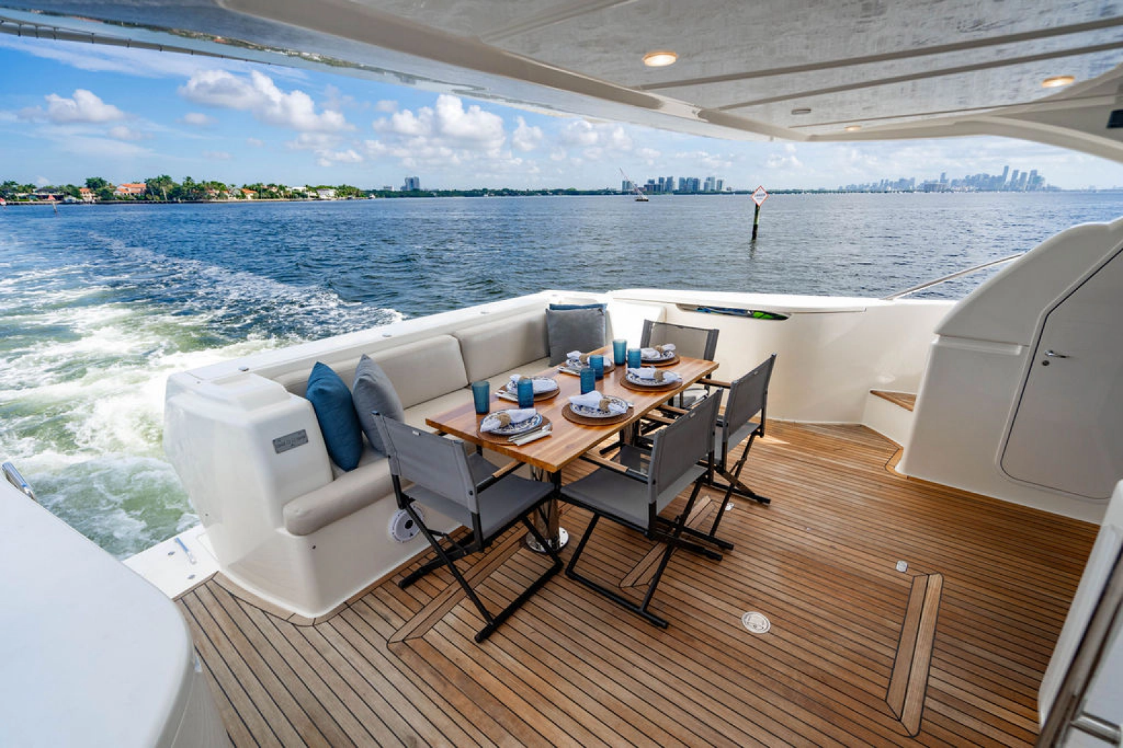 2012 Ferretti Yachts 62 FLY
