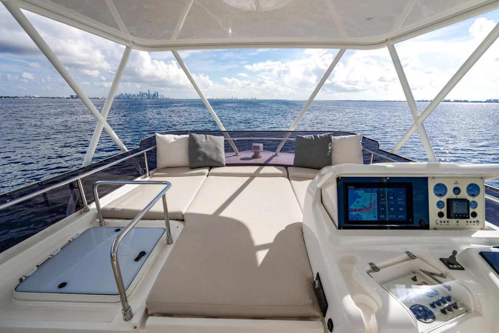 2012 Ferretti Yachts 62 FLY