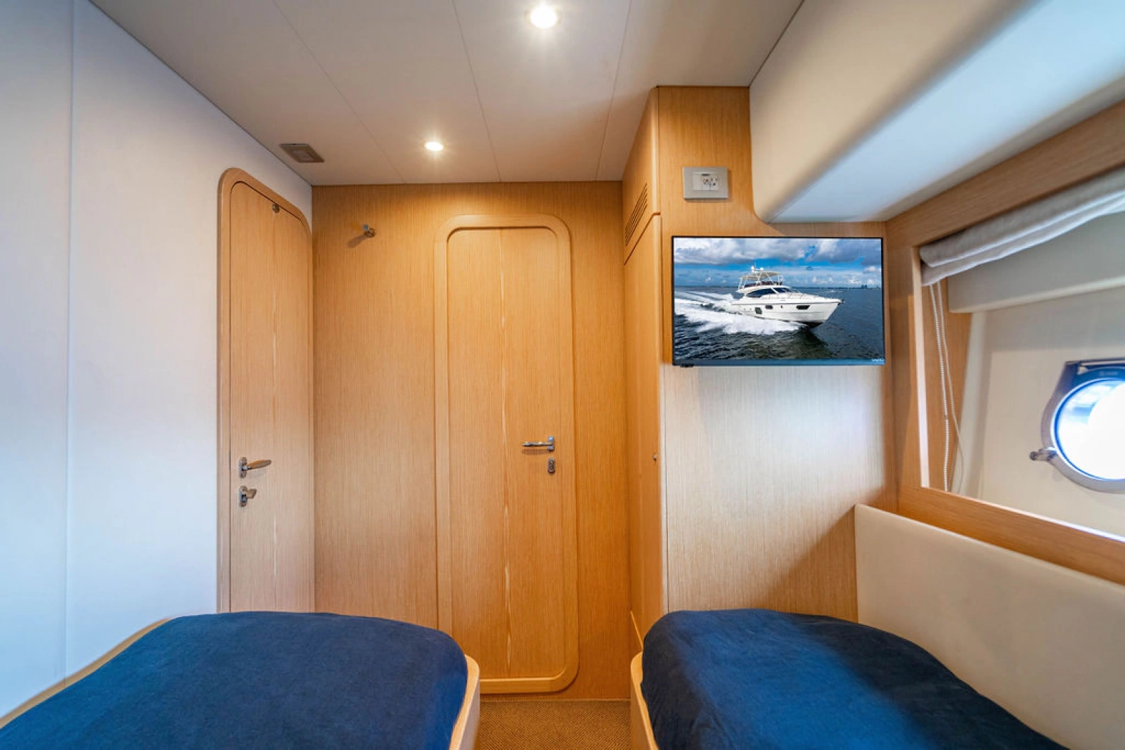 2012 Ferretti Yachts 62 FLY