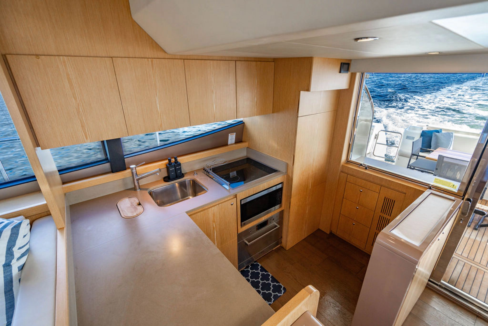 2012 Ferretti Yachts 62 FLY