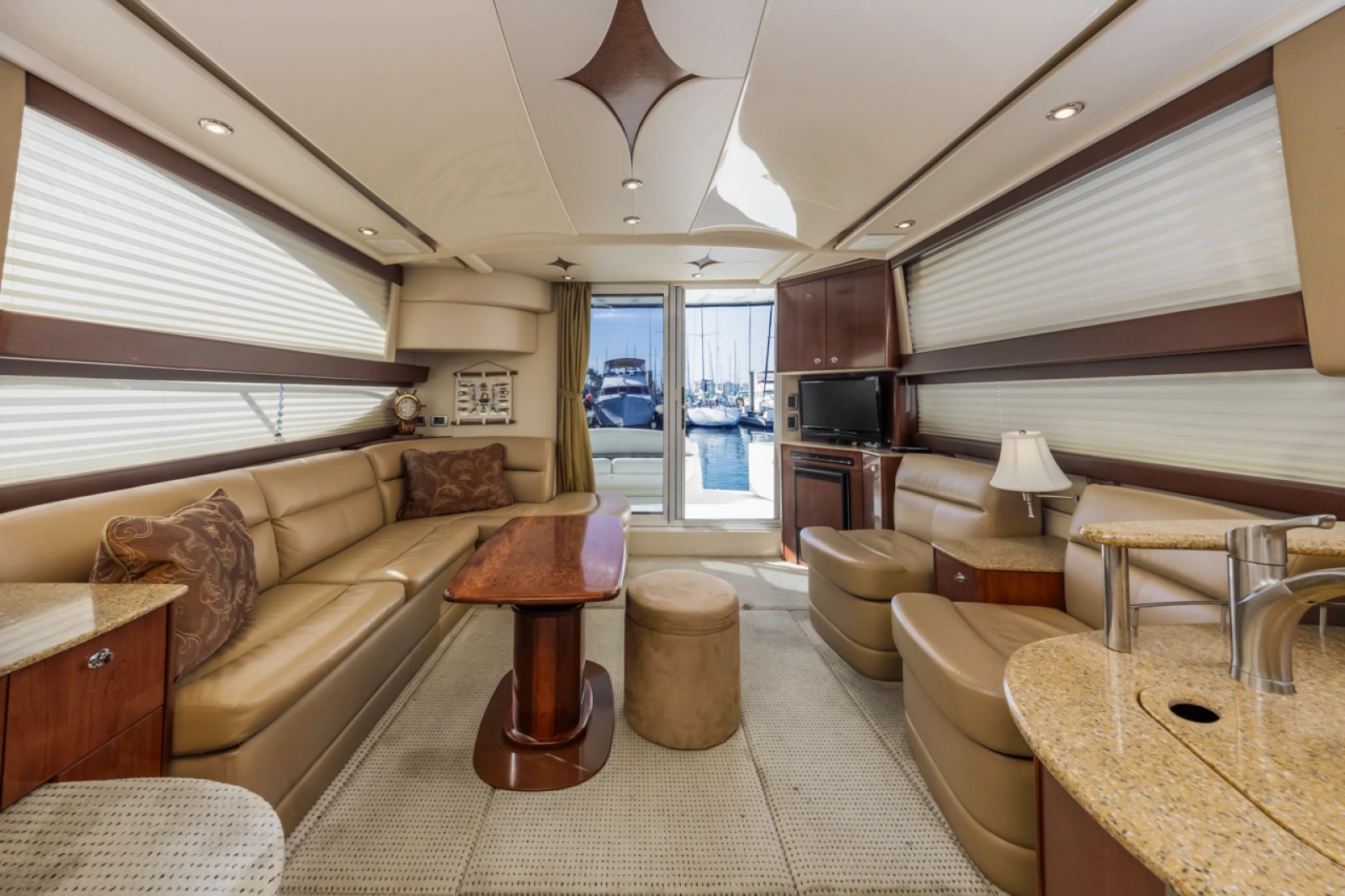 2008 Meridian 391 Sedan Bridge