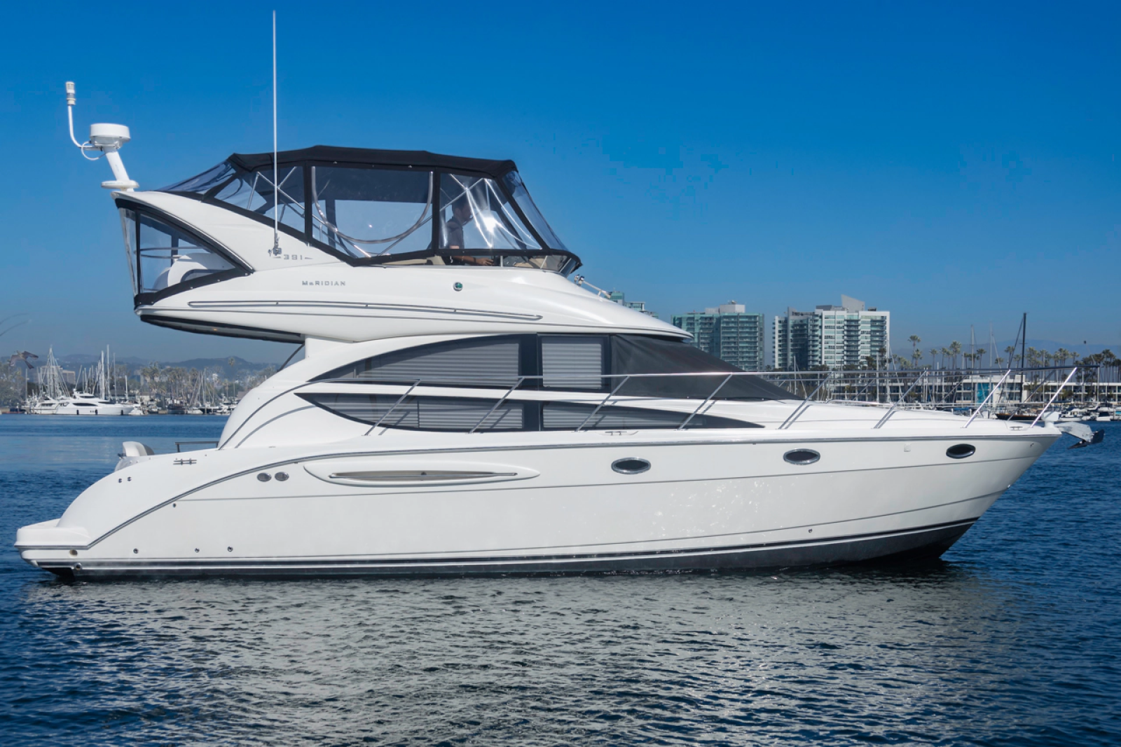 2008 Meridian 391 Sedan Bridge