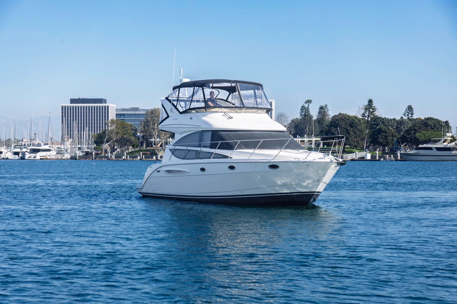 2008 Meridian 391 Sedan Bridge