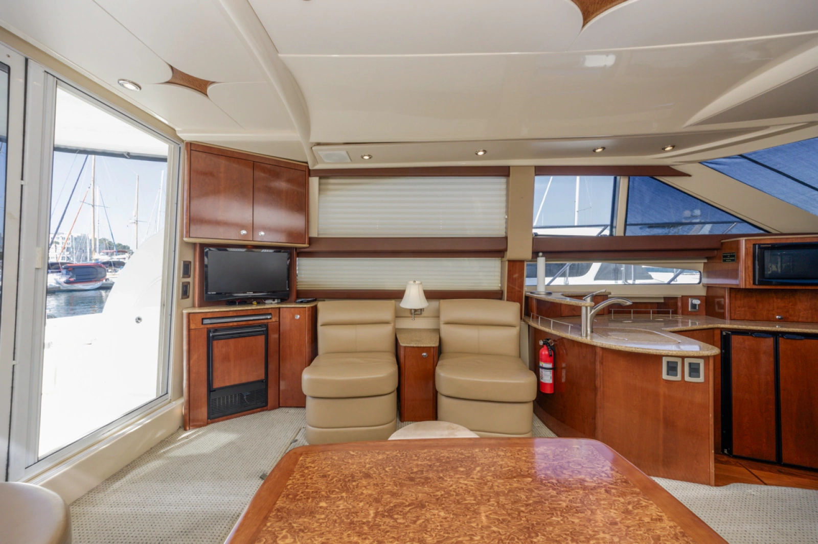 2008 Meridian 391 Sedan Bridge