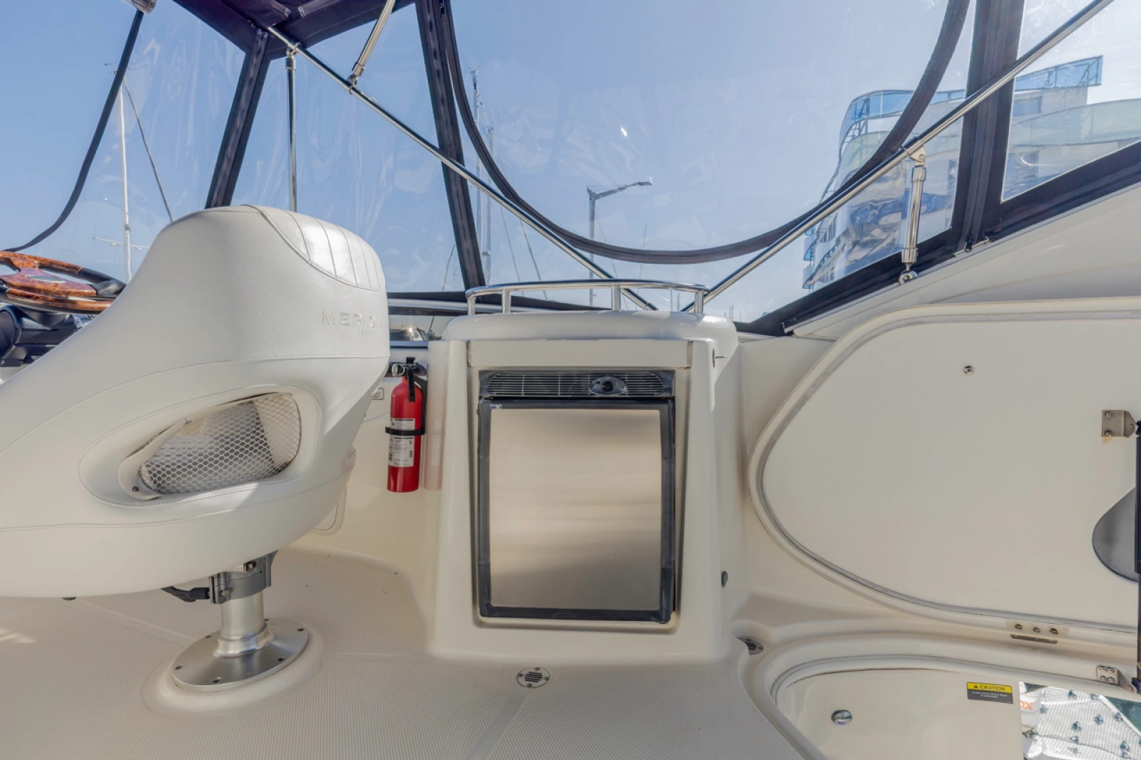 2008 Meridian 391 Sedan Bridge