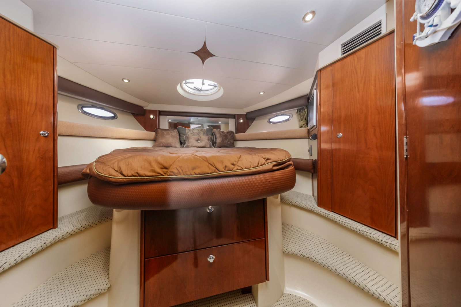 2008 Meridian 391 Sedan Bridge