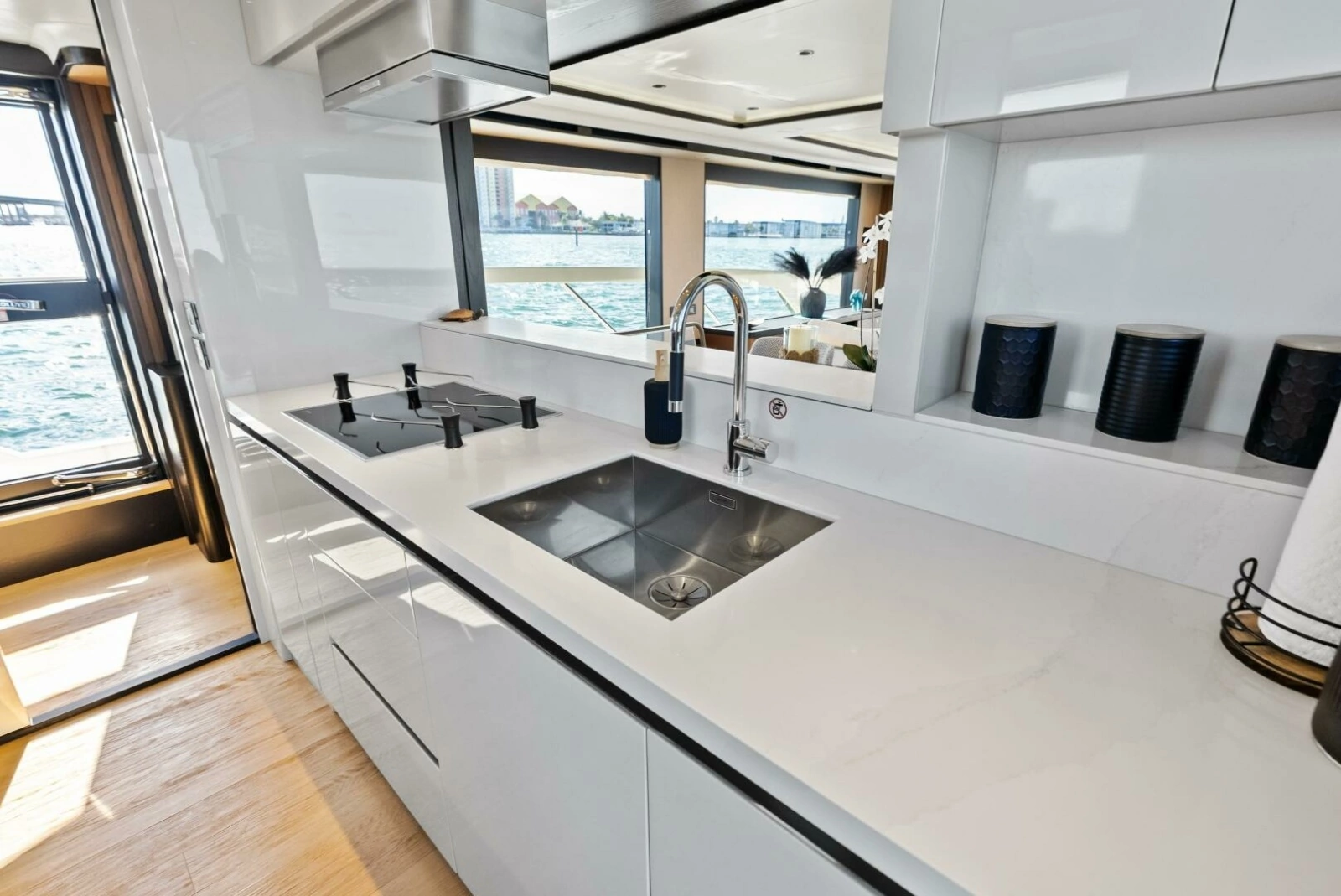 Fantasy Girl 75ft Absolute Yacht For Sale