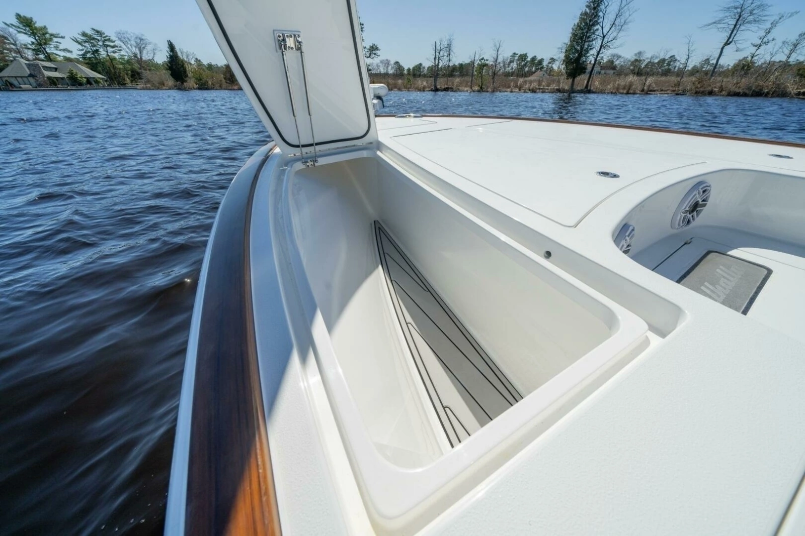V 28 Bay (16)