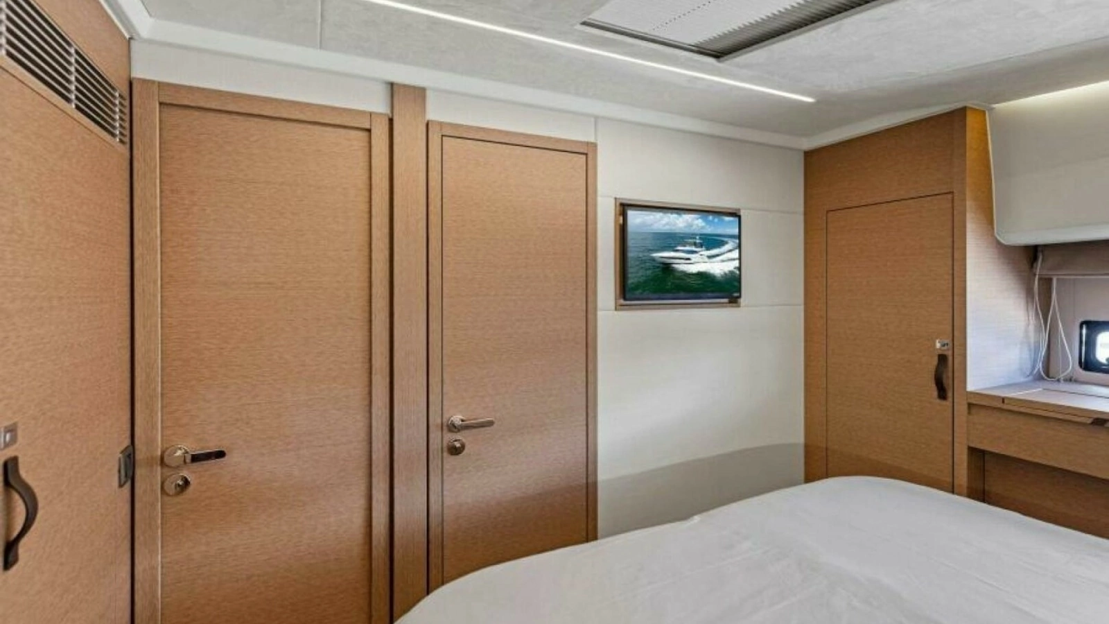 2025 Prestige 460 Flybridge - Sistership