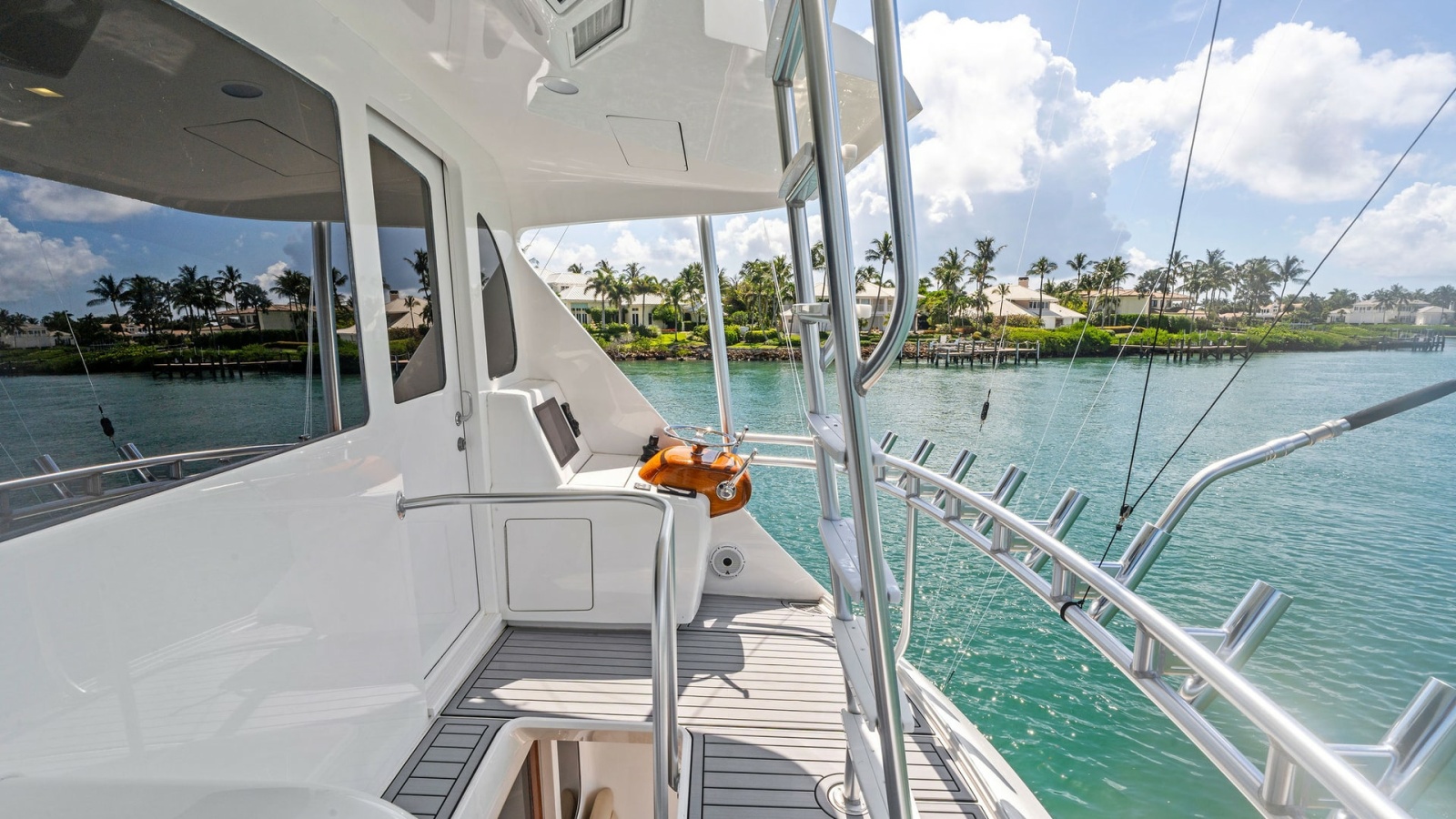 2016 Viking 80 Enclosed Bridge- FRIGATE- Enclosed Bridge Mezzanine