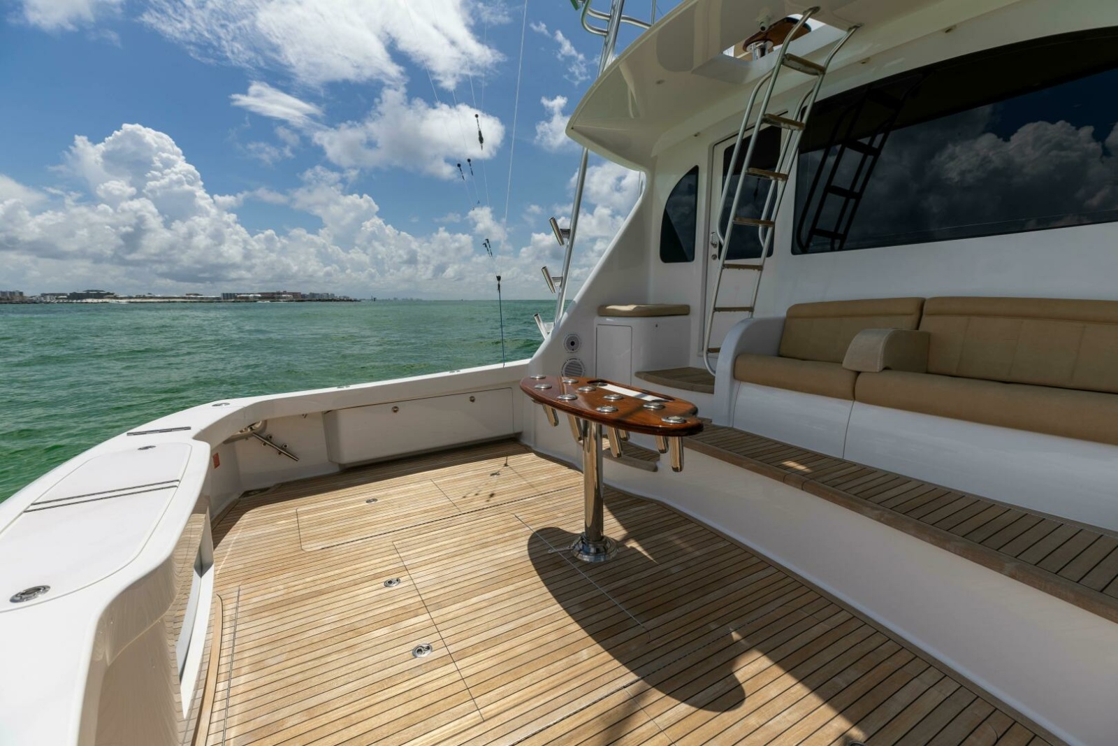 66' 2017 Viking 66 Convertible