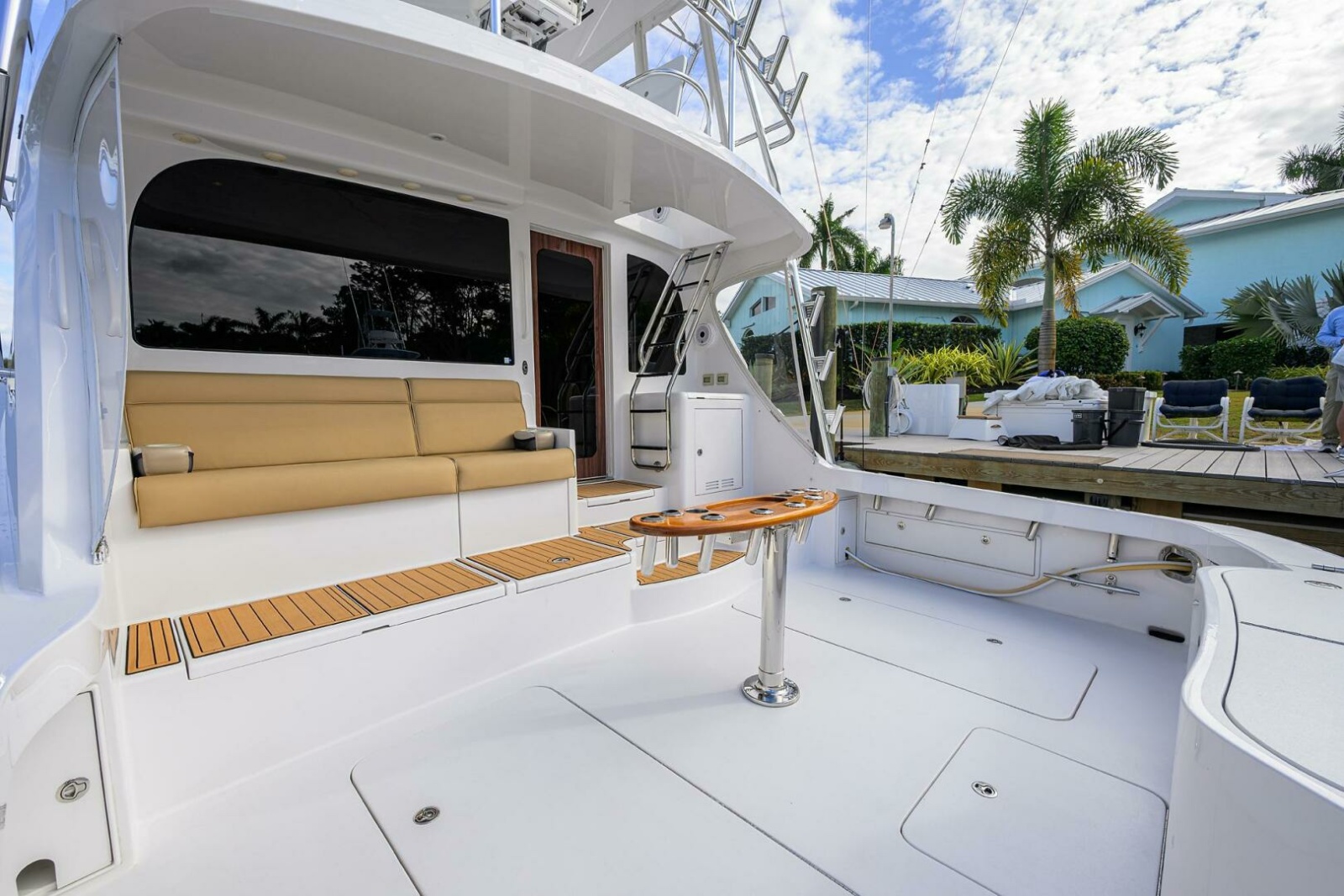 Hatteras 63 Reelin N Dealin - Exterior Cockpit